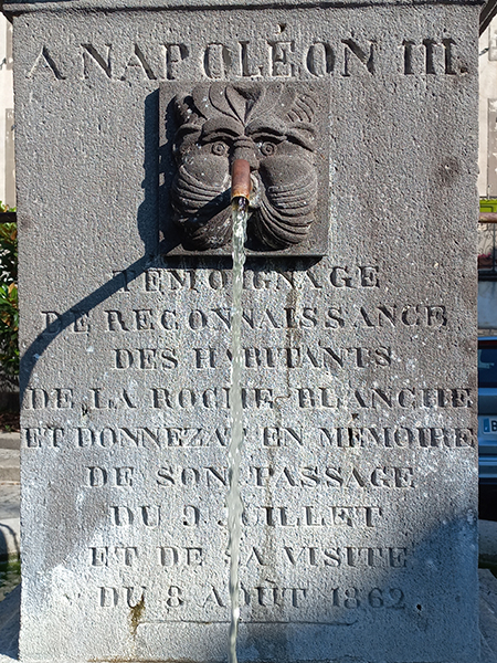 Fontaine Napoléon III - Place de l'église