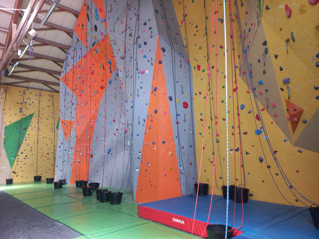 Mur escalade Gymnase